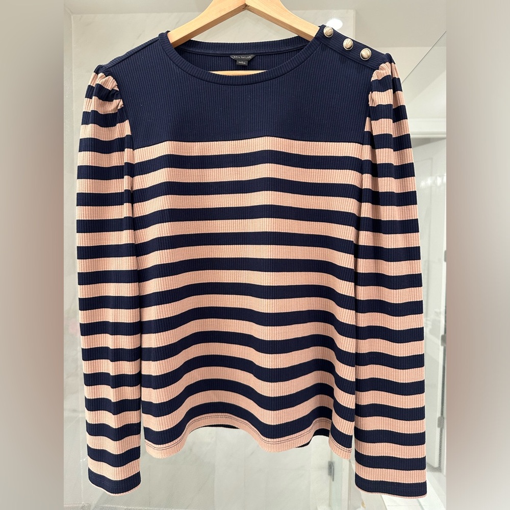 Like new Ann Taylor navy stripe sweater